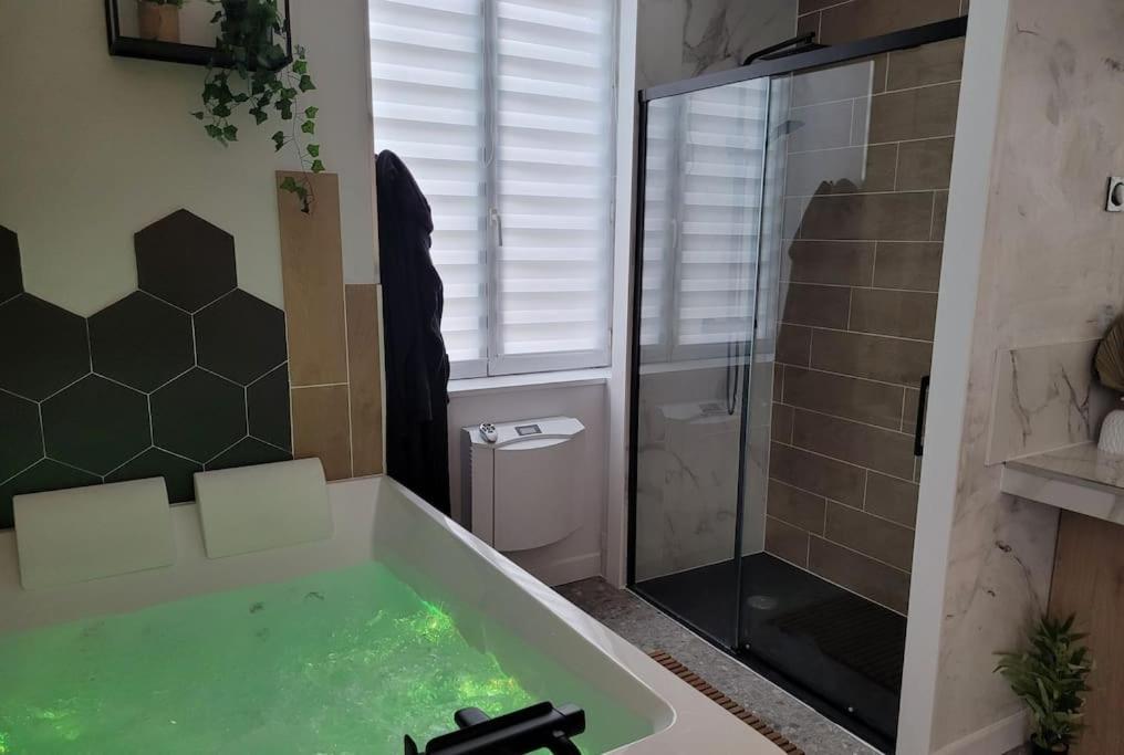 Love Room, La Douce Angevine Angers Exteriér fotografie